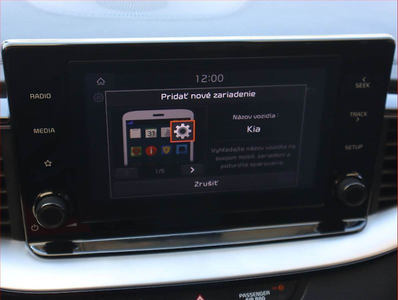 Kia Ceed (2022) 1.6 CRDi MHEV, Serv.kniha - fotka 18 z 18