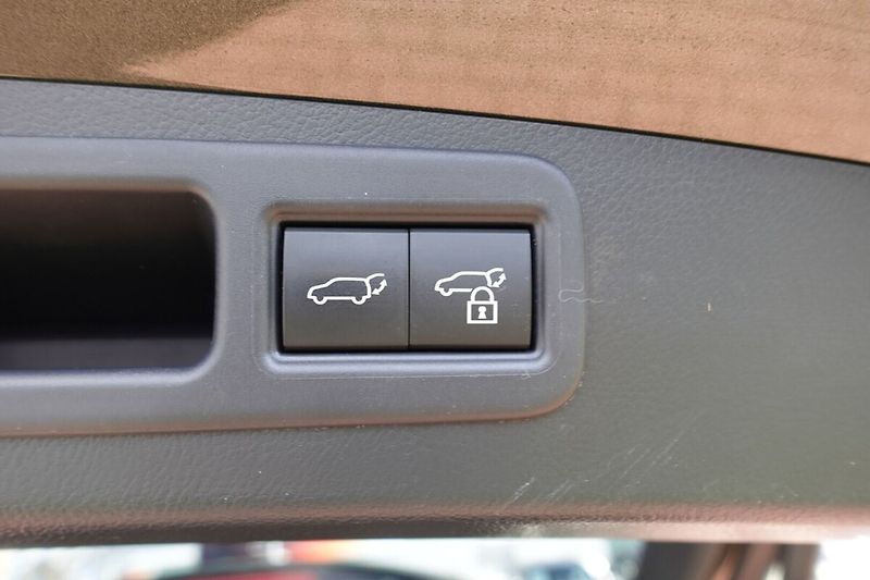 Lexus RX 450h plus RX450h+ Plug-in Luxury - fotka 15 z 36