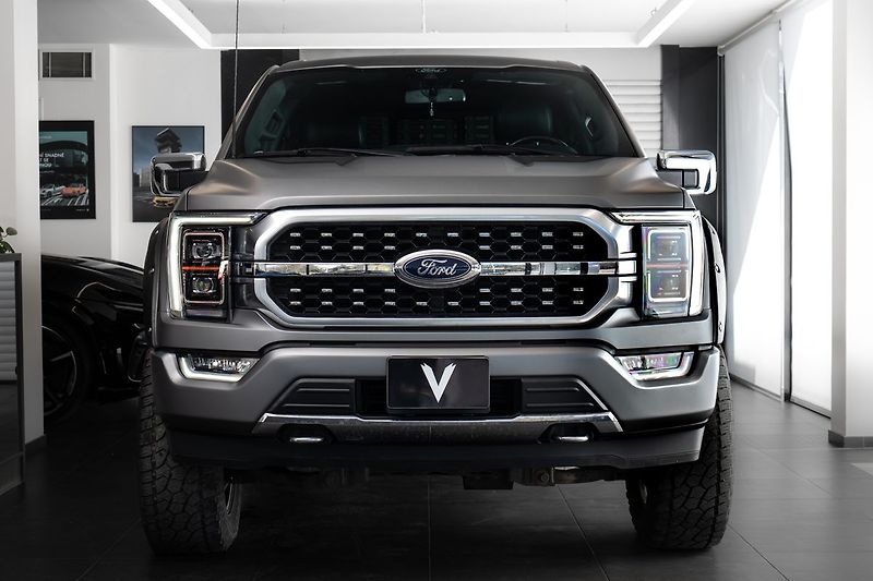 Ford F-150 Platinum - fotka 2 z 28