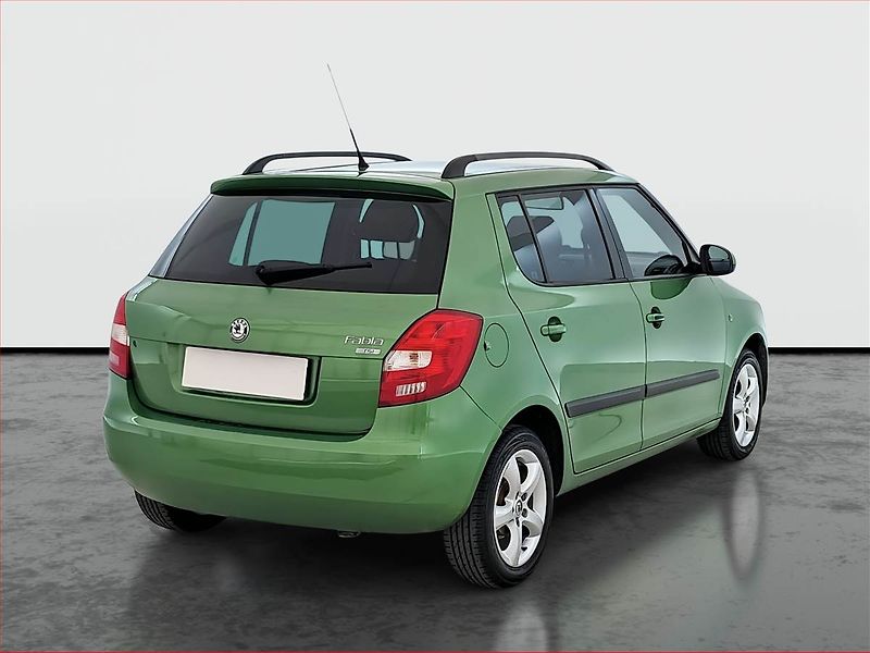 Škoda Fabia (2011) Ambition 1.2 TSI - fotka 5 z 16