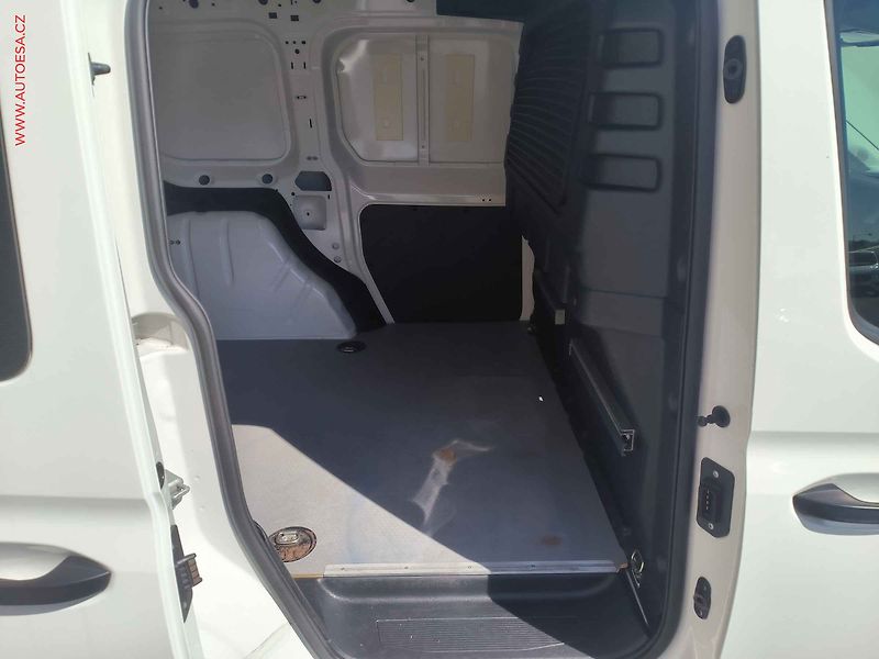 Volkswagen Caddy (2021) 2.0TDi, AC, +sada kol - fotka 8 z 23