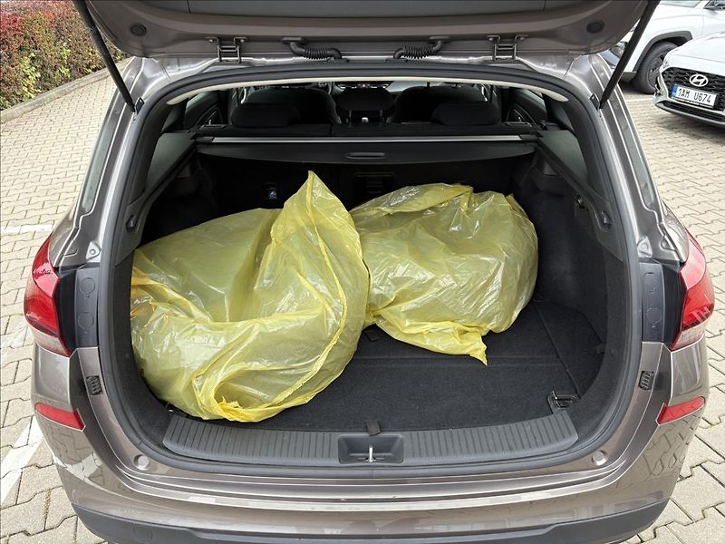 Hyundai i30 1,5 T-GDi MHEV  Smart - fotka 9 z 17