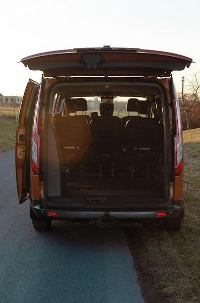 Ford Tourneo Custom (2022) - fotka 8 z 13