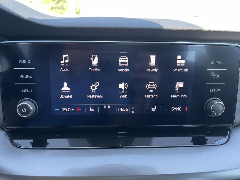 Škoda Octavia (2023) 2,0TDi 110kW AMBITION 4x4 DSG - fotka 13 z 38