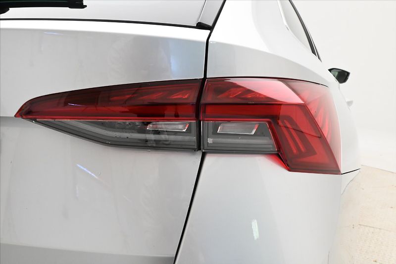 Škoda Octavia 2,0 TDI 85 kW Ambition Záruka - fotka 29 z 30