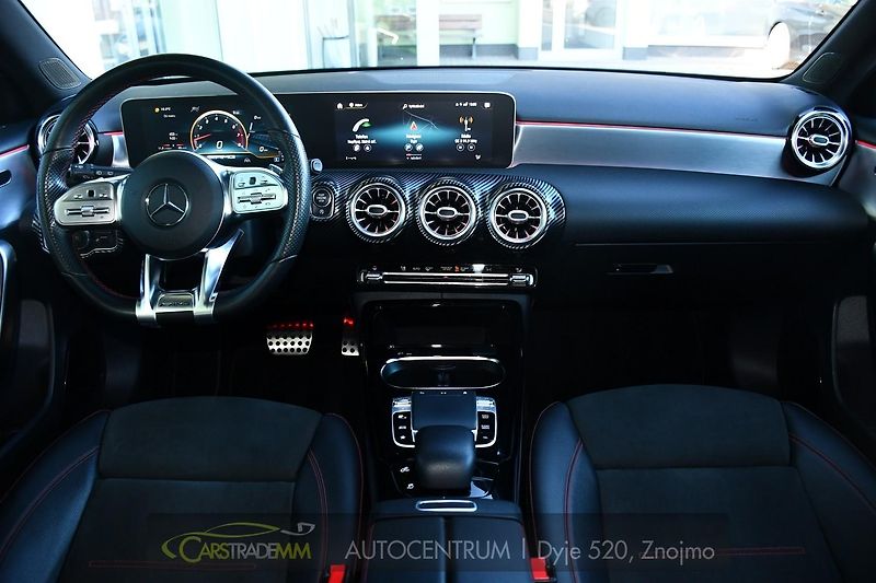 Mercedes-Benz Třídy A A 35 AMG 4MATIC AERO - fotka 20 z 55