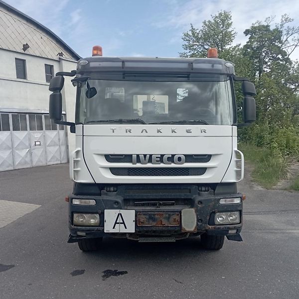 Iveco Trakker (2012) 410 kontejner 6x4 - fotka 14 z 23