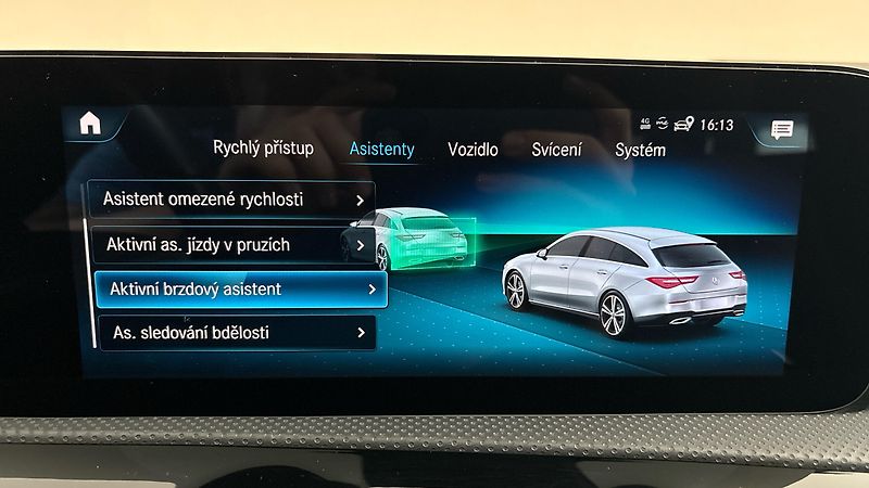 Mercedes-Benz CLA 200d AUT Shooting Brake - fotka 25 z 29