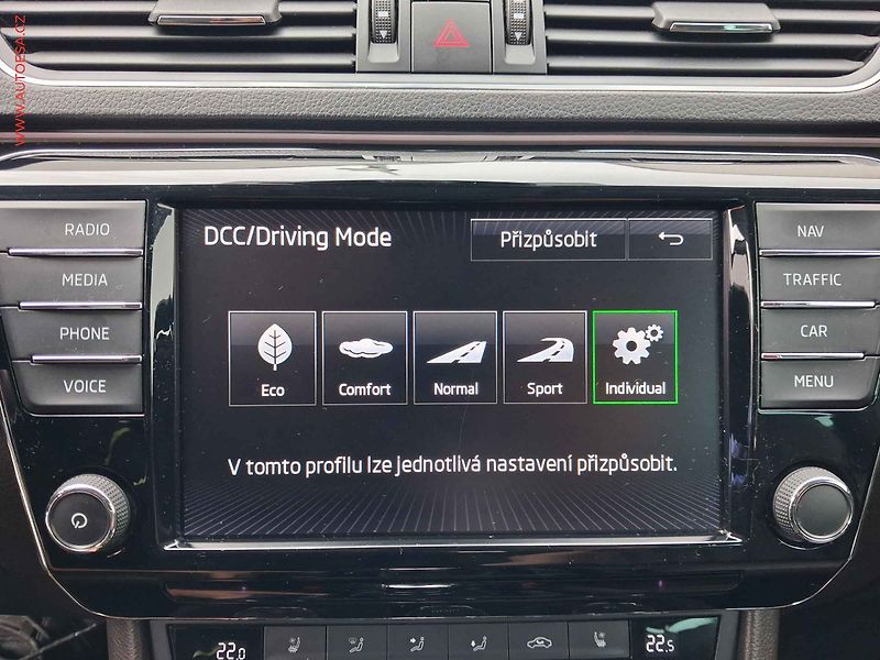 Škoda Superb (2017) 2.0TDi, DSG, bixen, kůže - fotka 20 z 21