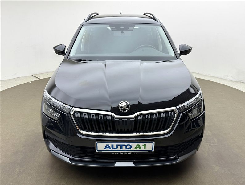 Škoda Kamiq 1,5 TSi 110kW VÝHŘEV TAŽNÉ ČR - fotka 2 z 35