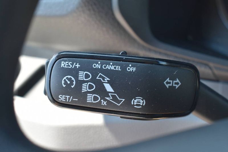 Volkswagen Crafter (2023) 2.0TDI 103kW, LED - fotka 17 z 24
