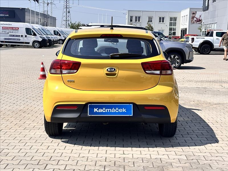 Kia Rio 1,3 MPI 61kW Kappa Klima - fotka 4 z 21