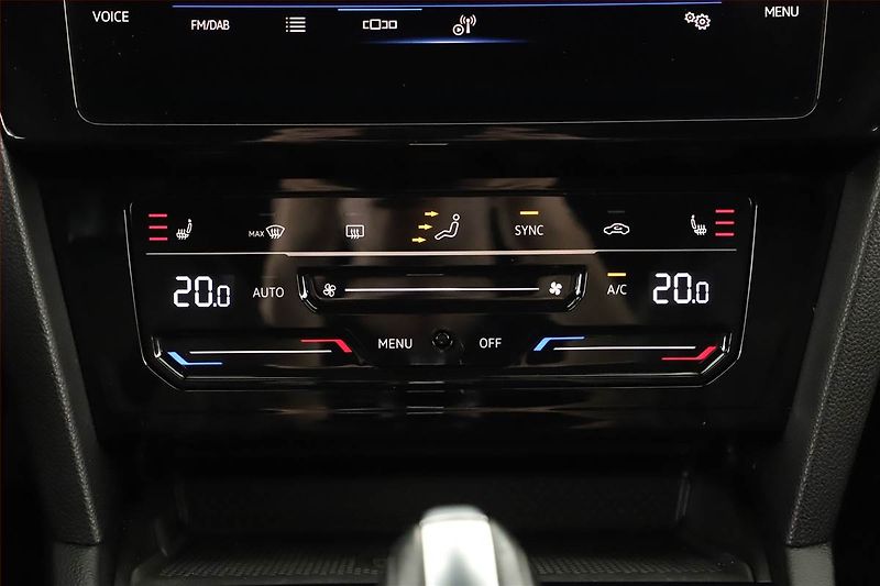 Volkswagen Passat (2020) 2.0 TDI - fotka 12 z 20