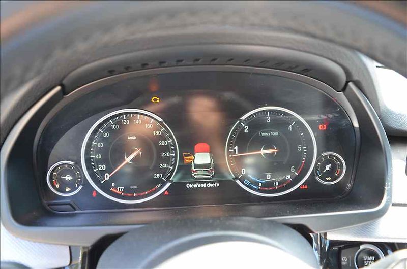 BMW X5 (2016) 2,0 - fotka 18 z 26