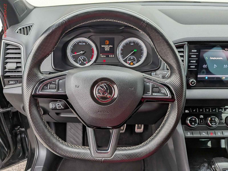 Škoda Karoq (2019) 2.0 TSi 4x4, 2.maj,ČR, Style - fotka 13 z 15