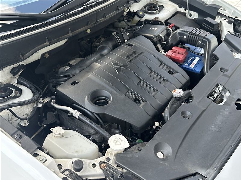 Mitsubishi ASX 2,2 DI-D 150PS  Intense+ A/T 4 - fotka 44 z 51
