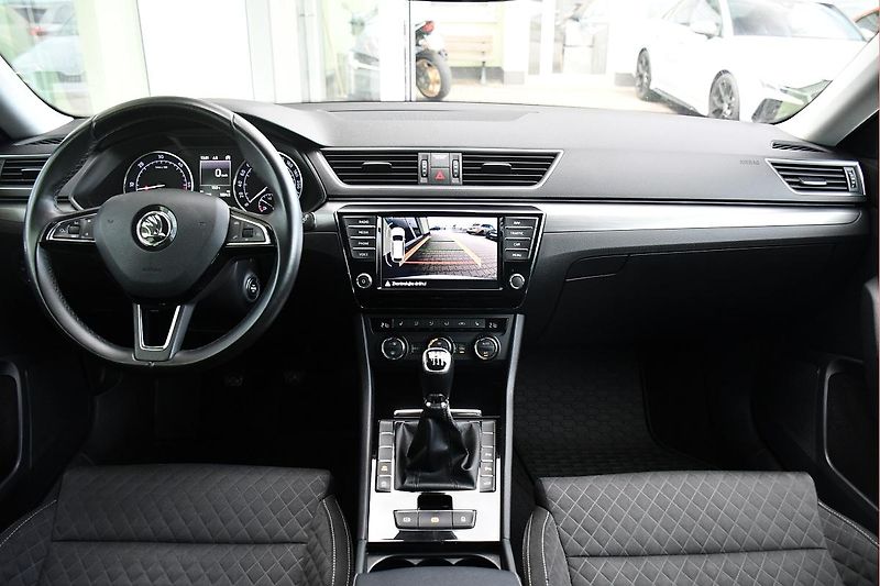 Škoda Superb 1.6TDi 88kW STYLE - fotka 5 z 40