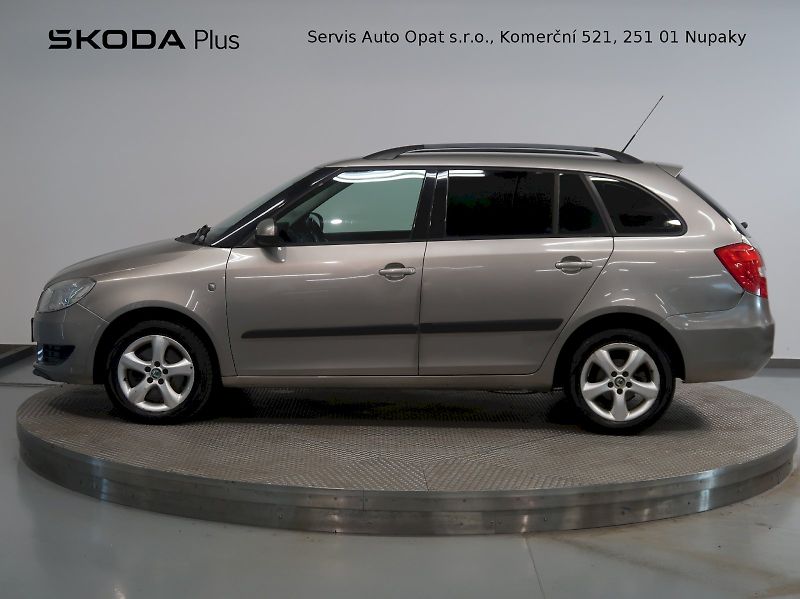 Škoda Fabia (2011) ELEGANCE 1.2TSI 77kW KOMBI DSG - fotka 3 z 24