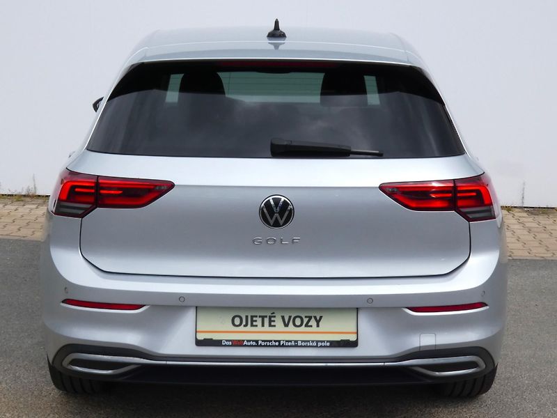 Volkswagen Golf (2021) Style 1,5 TSI 110KW - fotka 11 z 30