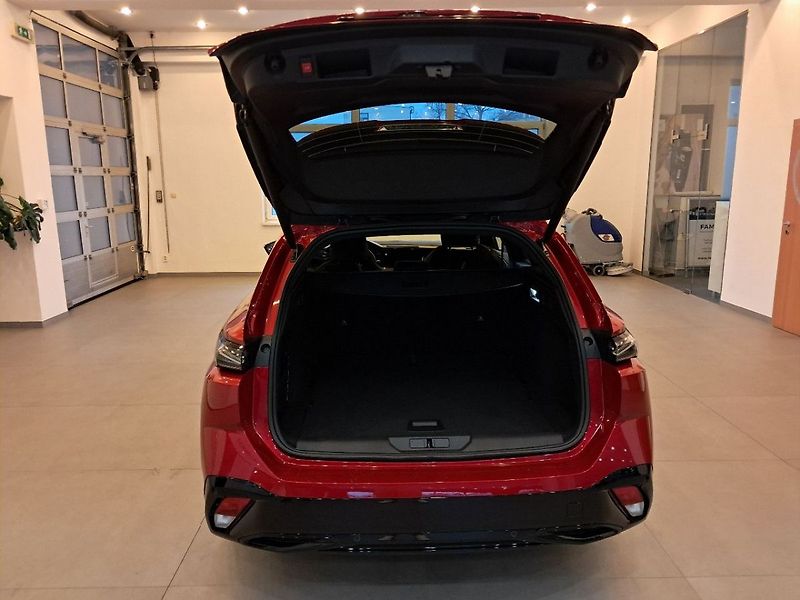 Peugeot 308 SW GT Hybrid 145 e-DCS6 - fotka 9 z 40