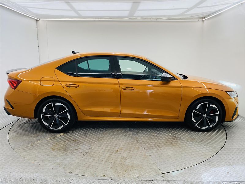 Škoda Octavia 2,0 TDI 147kW DSG RS - fotka 27 z 29