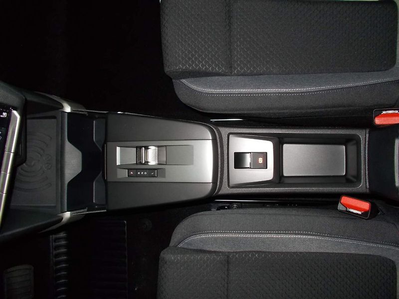 Opel Frontera (2026) Edition Hybrid 1.2 TURBO (81kW - fotka 17 z 30