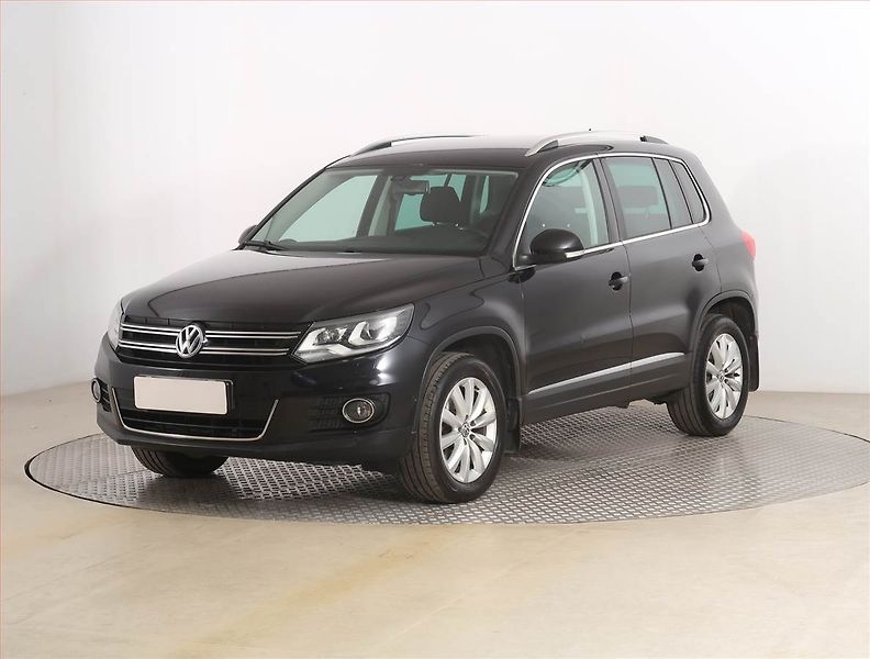 Volkswagen Tiguan (2013) 2.0 TDI, 4X4, Serv.kniha - fotka 2 z 17