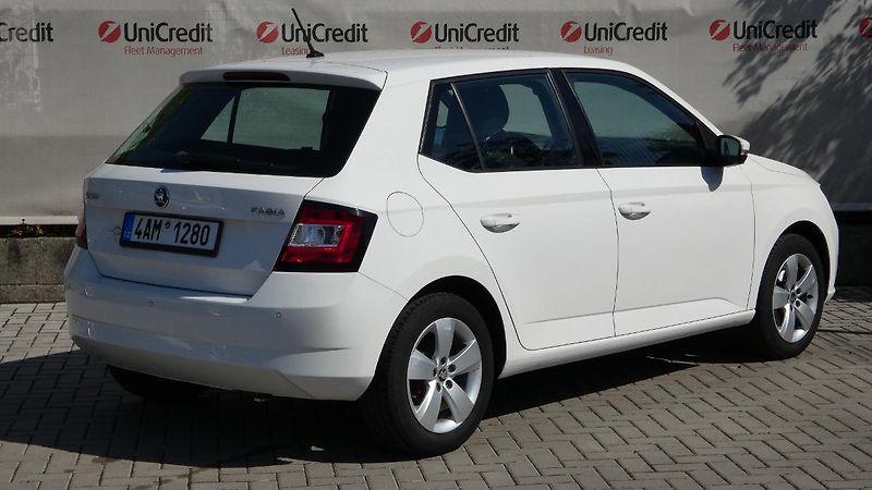 Škoda Fabia 1,2 TSI STYLE - fotka 3 z 22