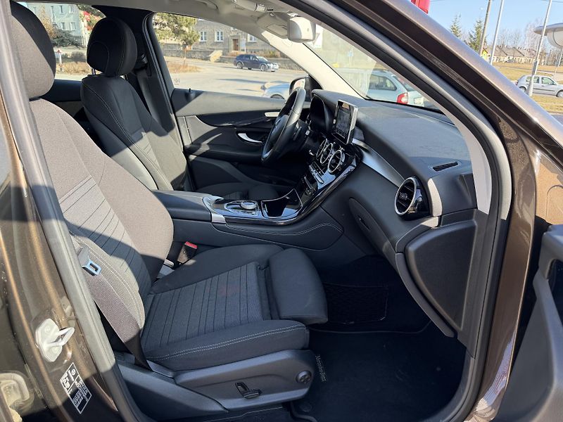 Mercedes-Benz GLC 220d 125kW 4Matic - fotka 53 z 68