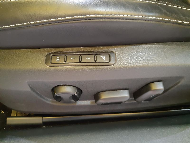 Škoda Superb 2.0 TDI Combi STYLE +  - fotka 22 z 31