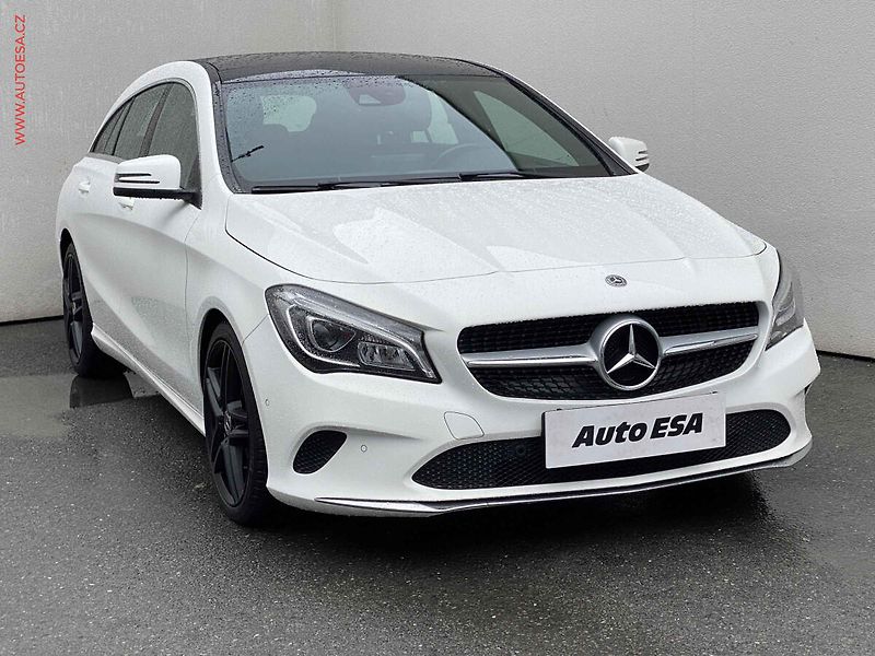 Mercedes-Benz CLA (2018) 1.6 CLA180, AT, LED, panor - fotografie inzerátu