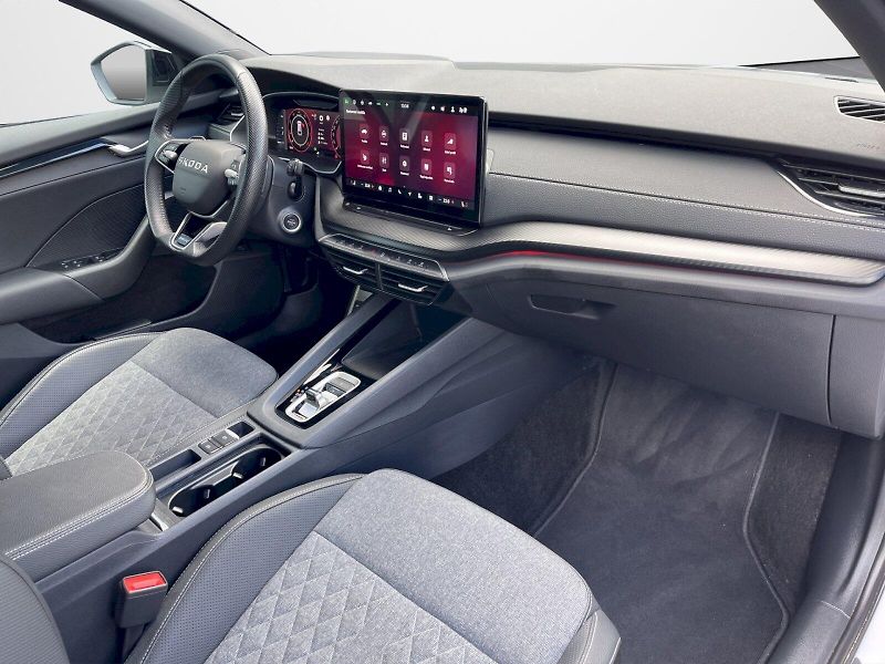 Škoda Octavia (2025) Sportline 2.0 TDI 110 kW DSG - fotka 22 z 35