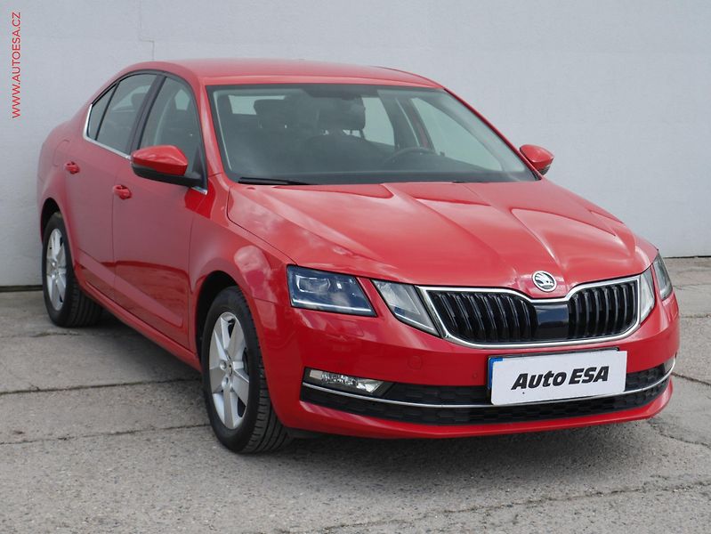Škoda Octavia (2019) 1.6 TDi, ČR, Style, LED - fotka 1 z 18