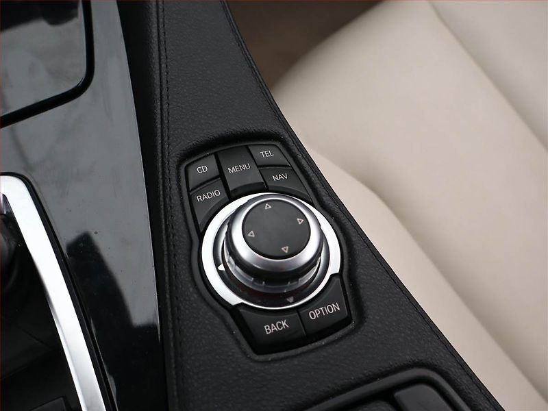 BMW Řada 6 (2013) 640d - fotka 14 z 17