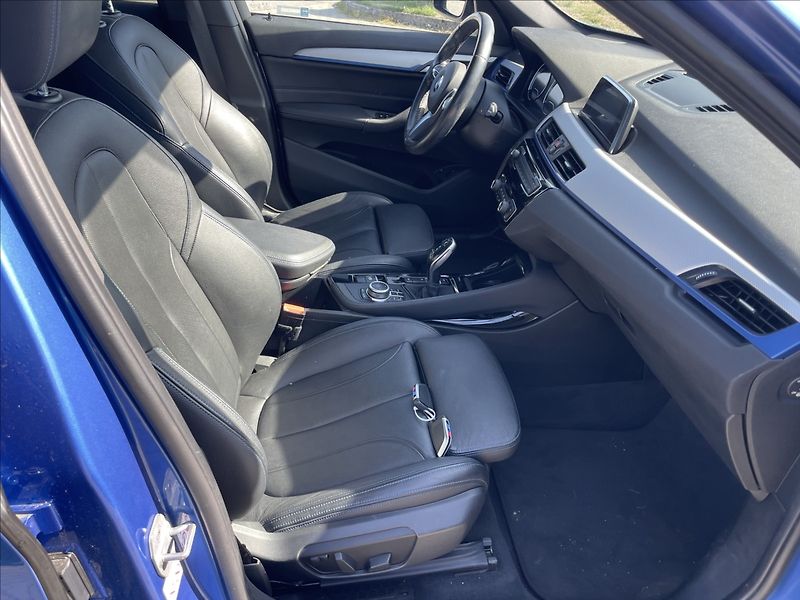 BMW X1 2,0 d 140kw M-Paket X-drive CZ - fotka 14 z 38