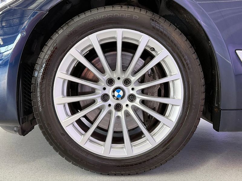 BMW Řada 5 540i 250KW, LUXURY LINE, VENTI - fotka 9 z 28