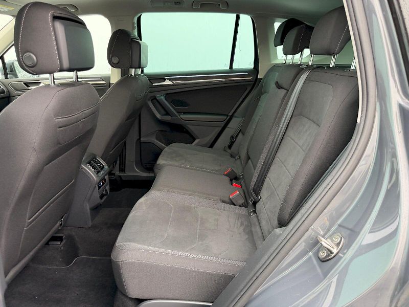 Volkswagen Tiguan (2022) 2.0 TDI 110kW Elegance - fotka 23 z 35