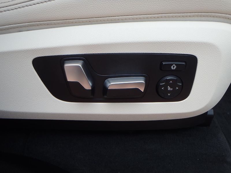 BMW X5 (2019) 3.0 da,X-Line,INDIVIDUAL,Laser - fotka 22 z 33