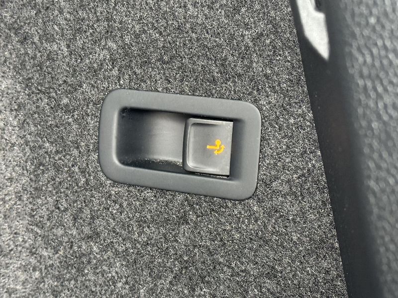 Škoda Karoq (2019) 1.5TSi DSG Style Virtual RZV - fotka 25 z 52