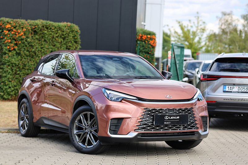Lexus LBX 1,5 HEV ELEGANT TECH - fotka 2 z 24