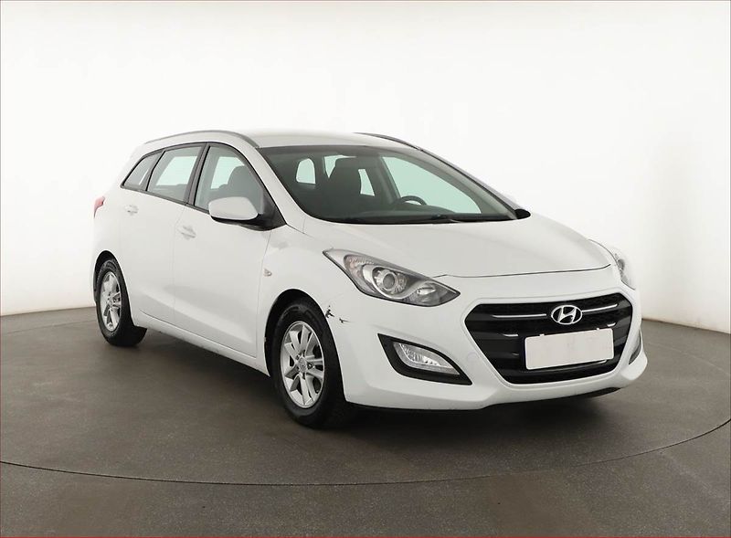 Hyundai i30 (2016) 1.6 CRDi, Serv.kniha, Tempomat - fotografie inzerátu