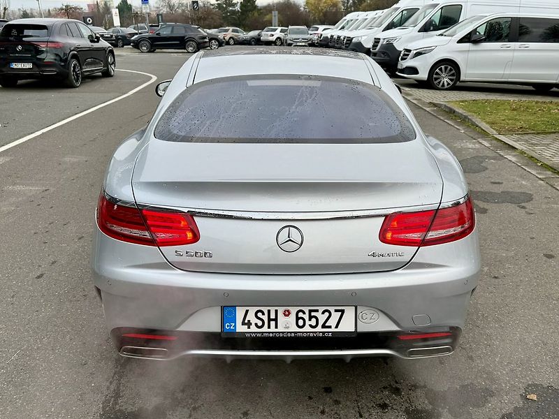 Mercedes-Benz Třídy S (2015) 500 4MATIC kupé - fotka 8 z 51
