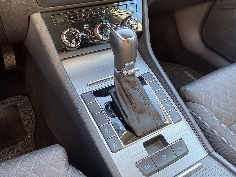 Škoda Superb (2022) Combi 2.0 TDI DSG Ambition - fotka 27 z 35