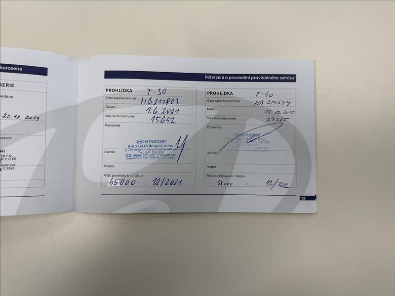 Hyundai i30 1,4 i  WG Trikolor Komfort - fotka 25 z 28