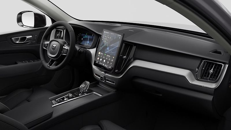 Volvo XC60 (2026) B5 AWD AUT DARK PLUS  - fotka 3 z 11