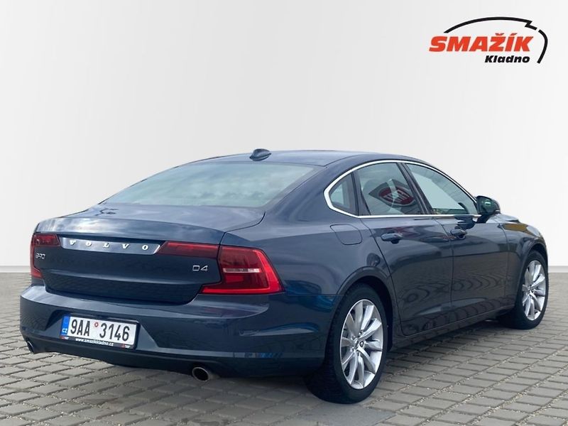 Volvo S90 (2018) 2,0 D4 Inscription-aut.(140kW) - fotka 5 z 27