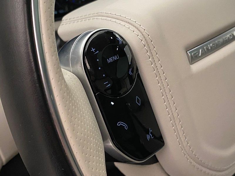 Land Rover Range Rover Velar (2018) - fotka 12 z 40