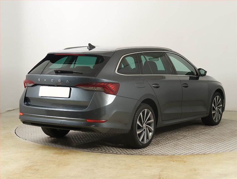 Škoda Octavia (2020) Style 2.0 TDI, Automat, ČR - fotka 5 z 25