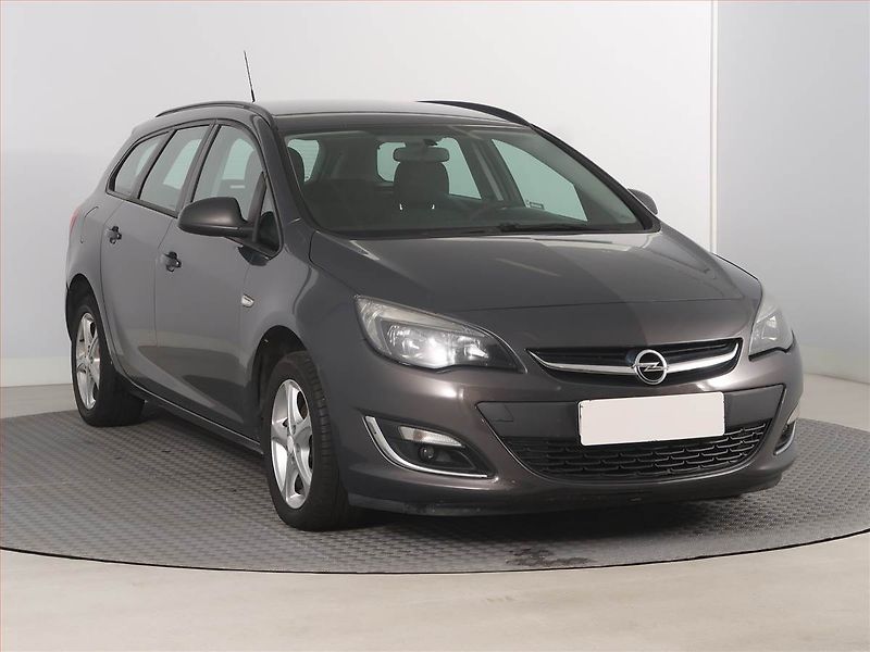 Opel Astra (2013) 1.7 CDTI, po STK, levný provoz - fotka 1 z 15