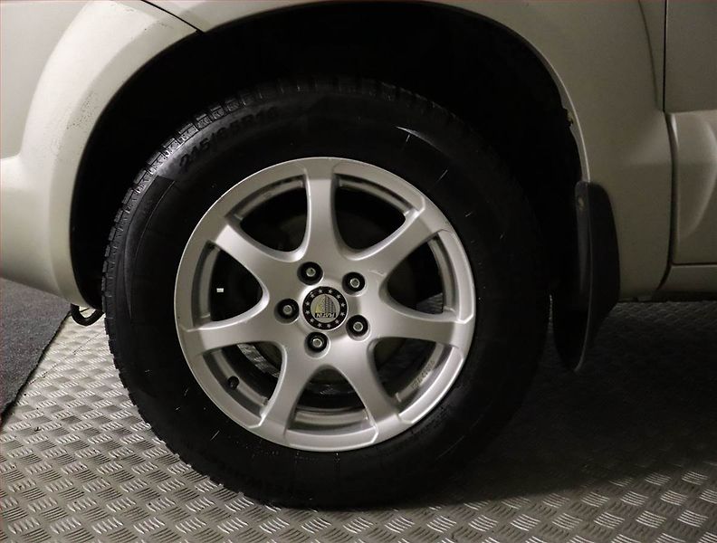 Hyundai Tucson (2007) 2.0 CRDi, 4X4, nová STK - fotka 15 z 17